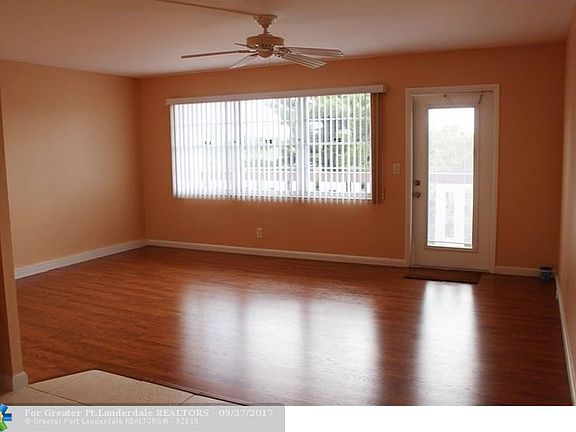 2nd image of 3088 Newport S #3088