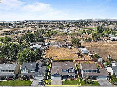 3rd image of 1437 Misty Dr