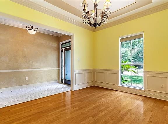 3rd image of 415 River Oaks Dr