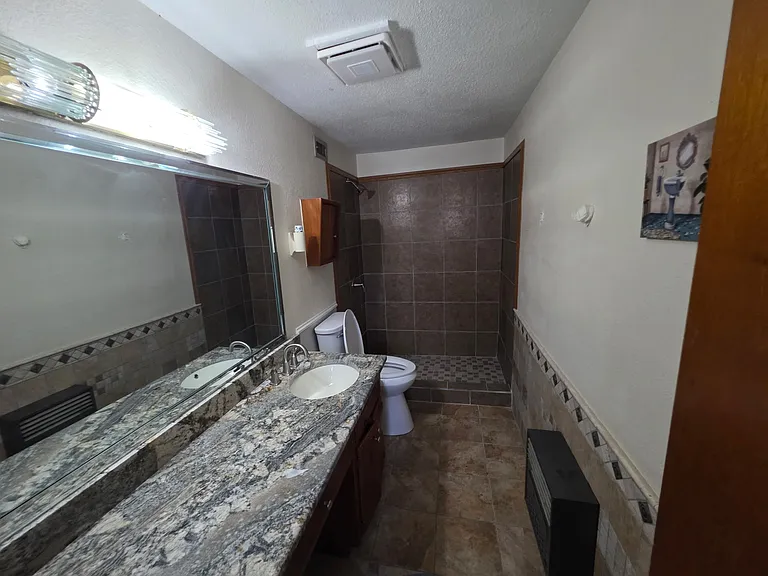 211 Ariola Ave — Photo 18