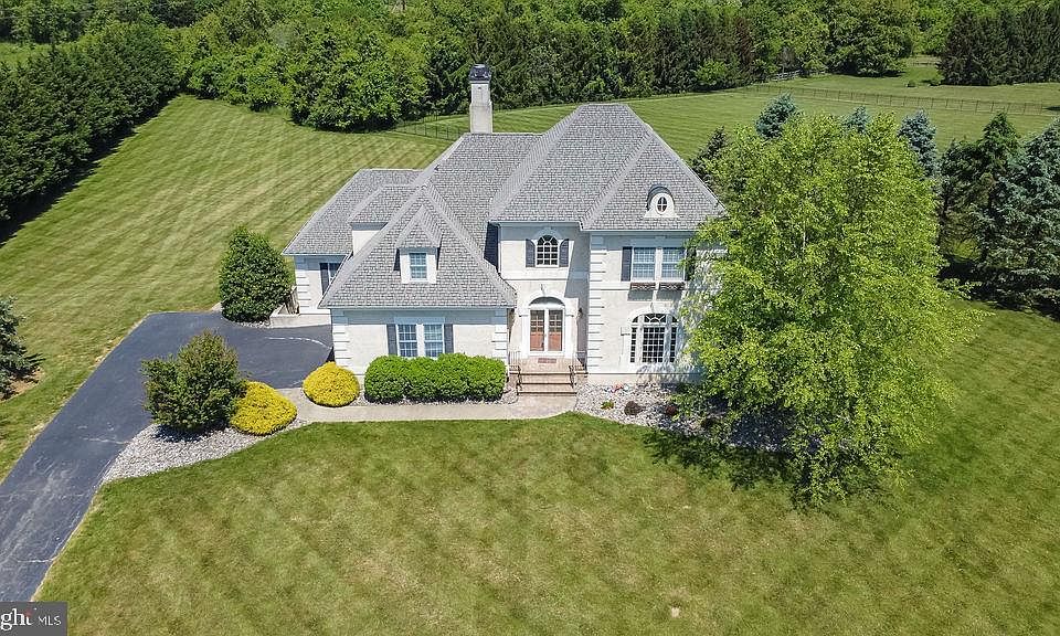 1st image of 316 Bohemia Mill Pond Dr