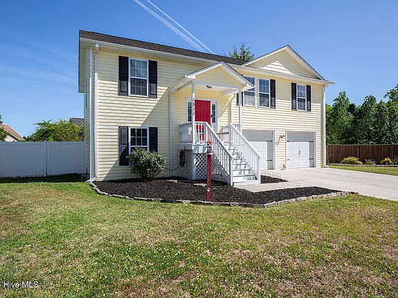 2nd image of 1511 Reagan Court