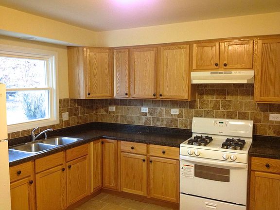 3rd image of 920 W Westwood Dr