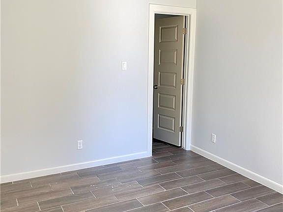 3rd image of 1524 New Orleans Cir