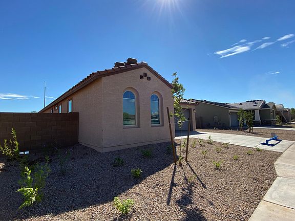 2nd image of 2468 N Morrison Ave