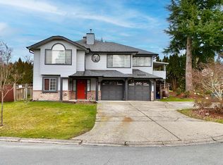 15335 111th Ave, Surrey, BC V3R 9H7