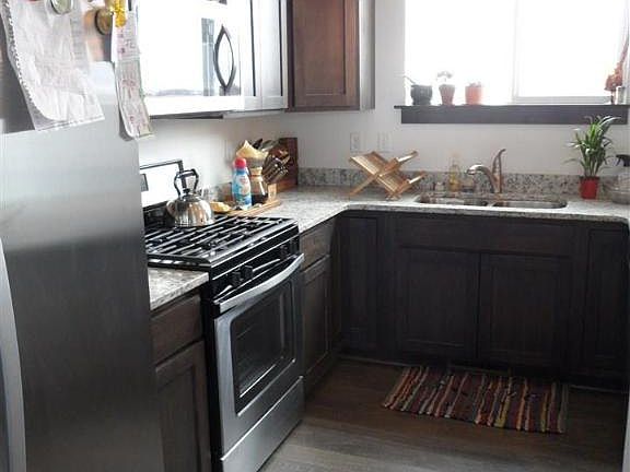 3rd image of 3037 Trade Winds Ln