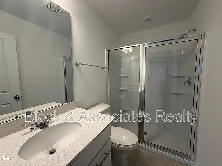611 Contento Ct — Photo 10