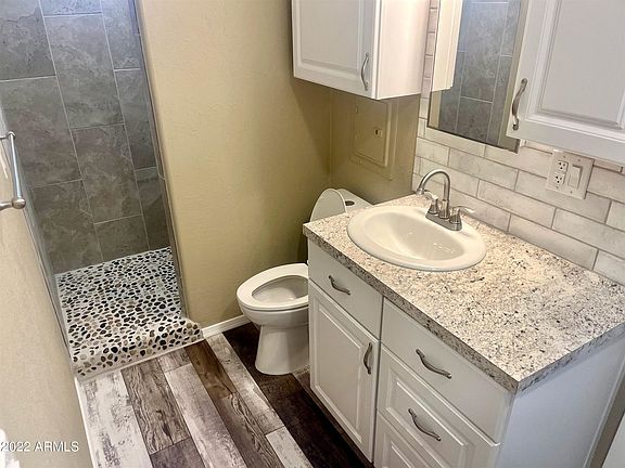 5th image of 379 Gypsum Dr
