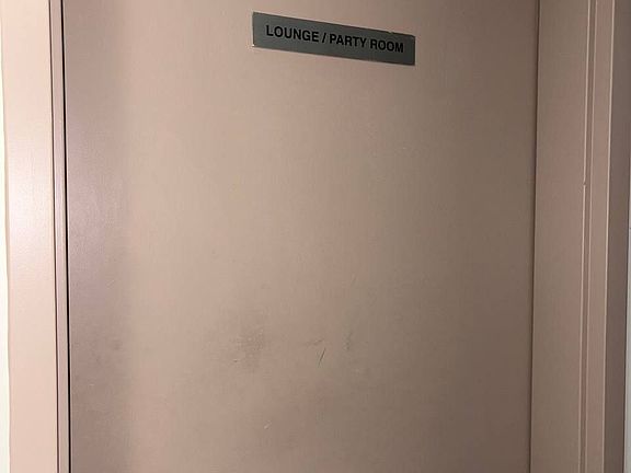 5th image of 9471 Jane St #106
