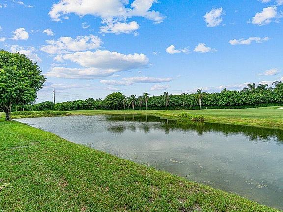 2nd image of 6446 Aspen Glen Cir