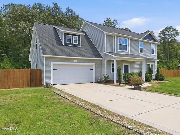 3rd image of 1085 Moonland Drive