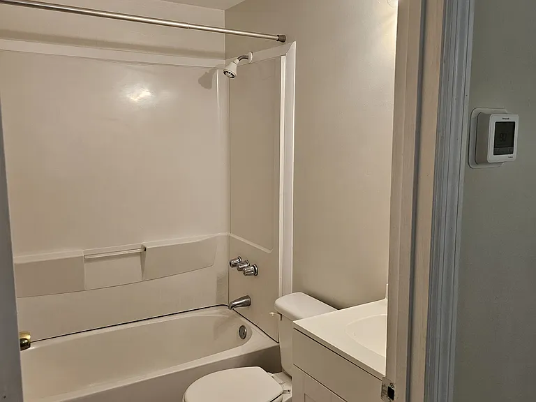 1678 Pinckney Park Dr #4 — Photo 15