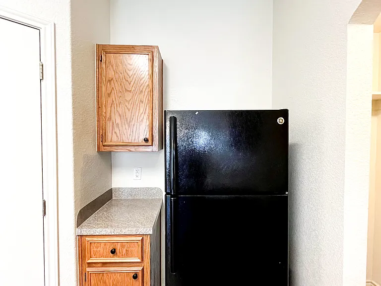 1509 Justin Loop #A — Photo 10