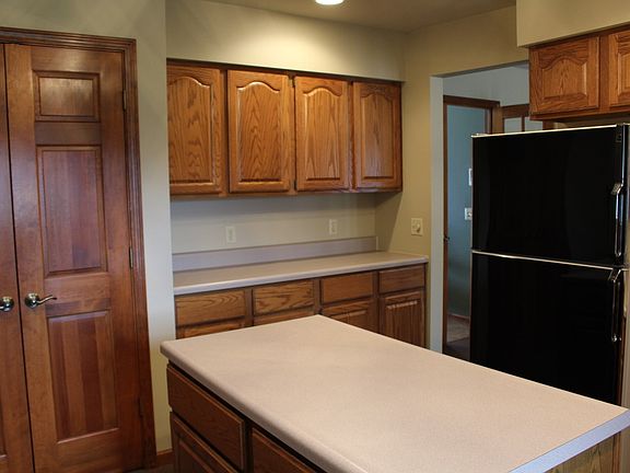 5th image of 41 Northway Dr