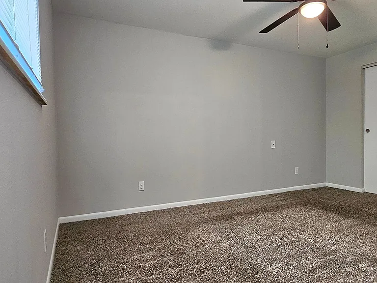 3161-3163 Autumn Ridge Court — Photo 12