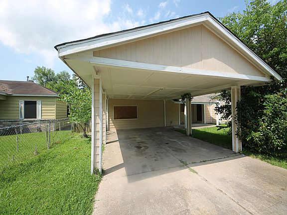 2nd image of 7323 Marilyn Ln
