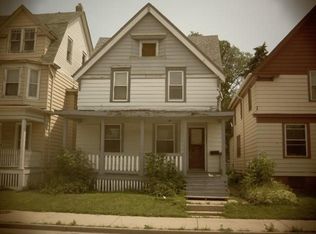 2440 N 27th St, Milwaukee, WI 53210