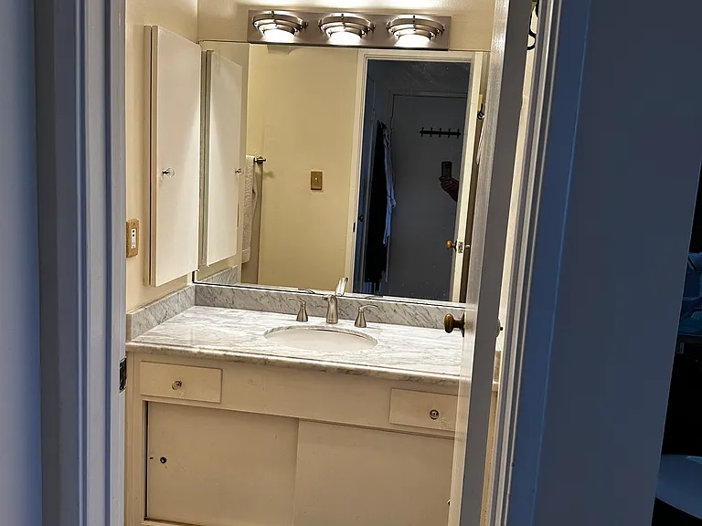 932 Peninsula Ave — Photo 12