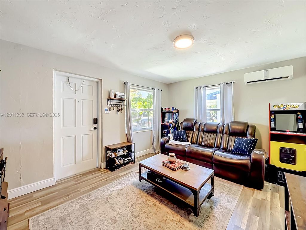 800 NW 17th Ter, photo 6