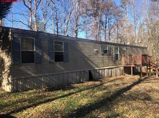 132 Dogwood Ter, Marietta, SC 29661