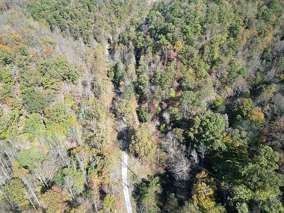 4th image of 1699 Sinking Springs Rd