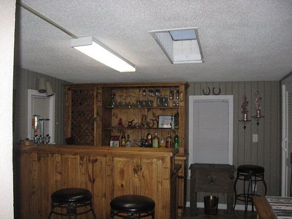 3rd image of 3515 Baumann Ave