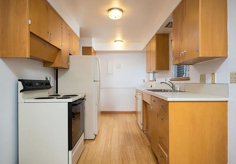 6202 E Burnside St — Photo 18