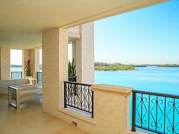 5th image of 5052 Fisher Island Dr #5052