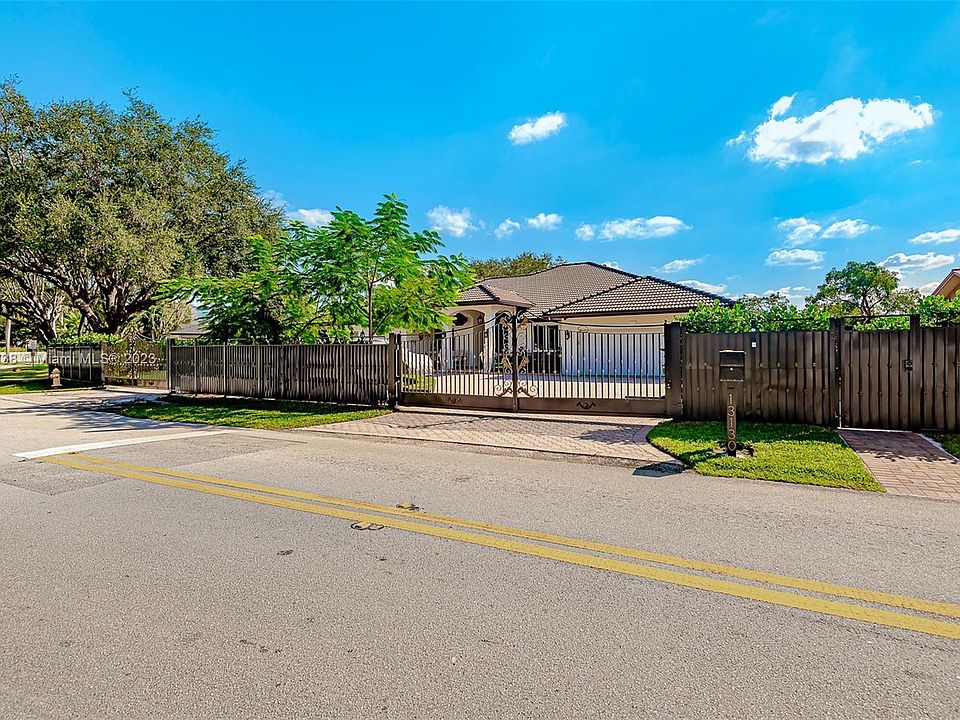 13130 N Calusa Club Dr, Miami, FL 33186 Zillow