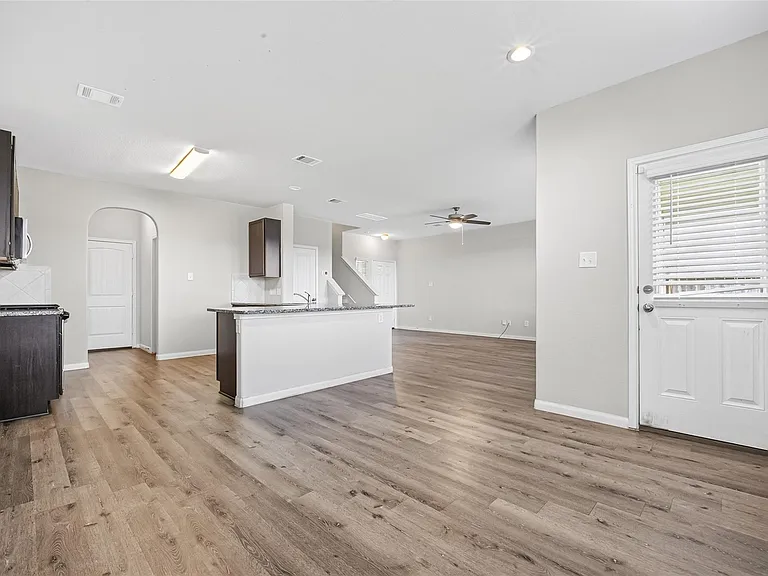 4818 Blue Jacaranda Way — Photo 9
