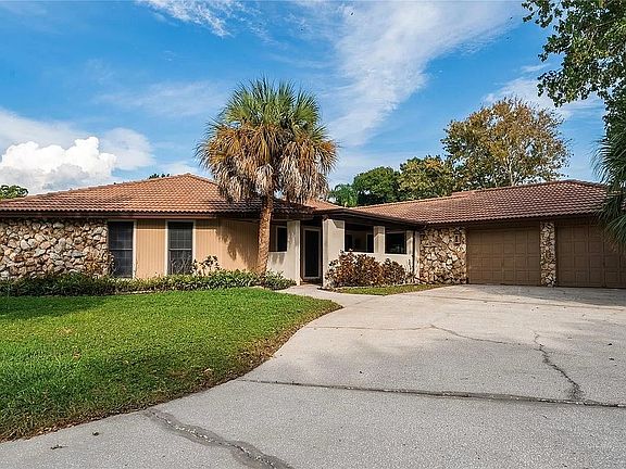 4th image of 5549 Island Ave