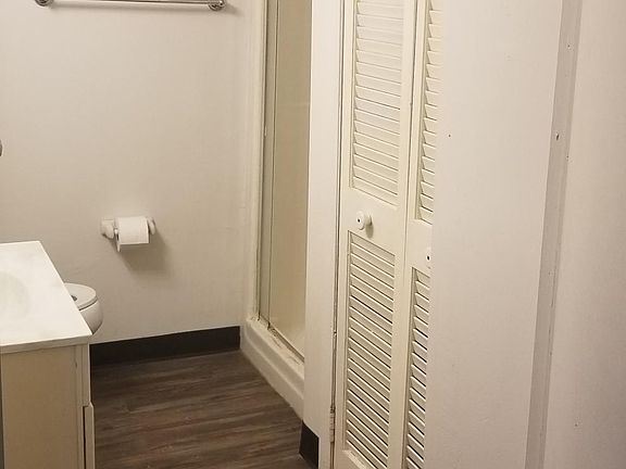 5th image of 6411 Carrollton Ave APT B