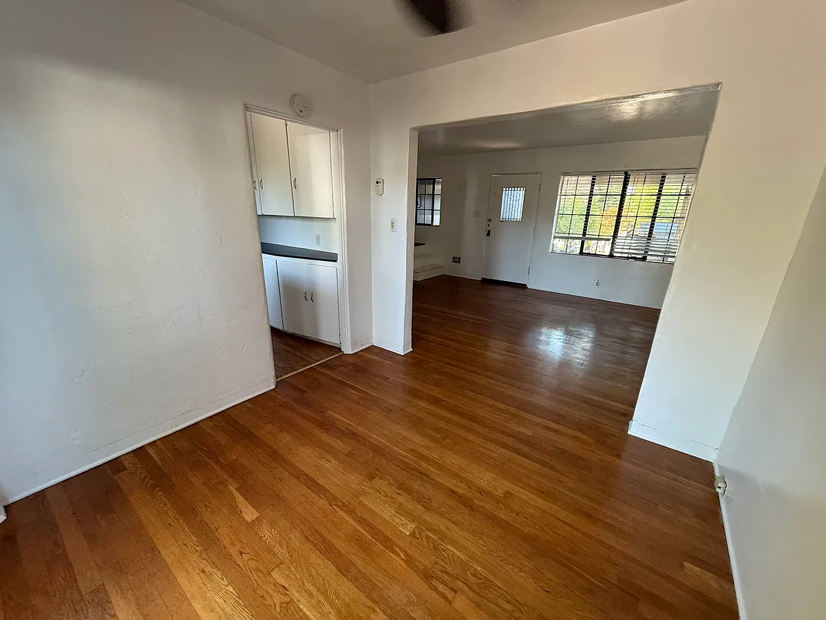 Building Photo - 678 Elm St #678