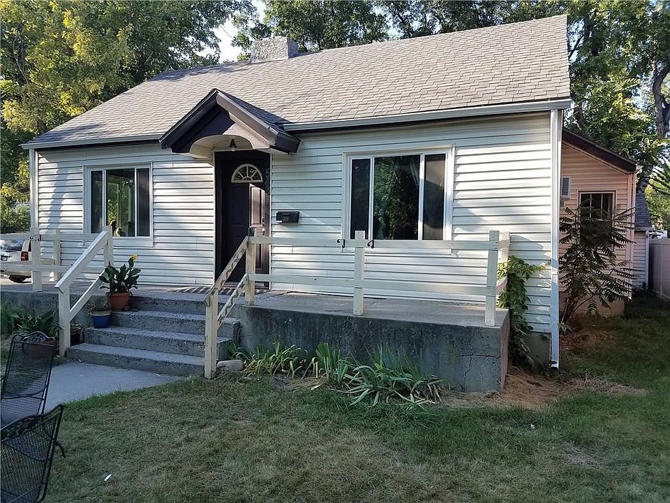 1st image of 543 Yellowstone Ave