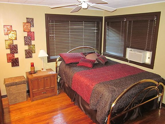 2nd image of 9960 Elm Circle Dr
