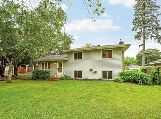 3431 Emerald Dr, White Bear Lake, MN 55110
