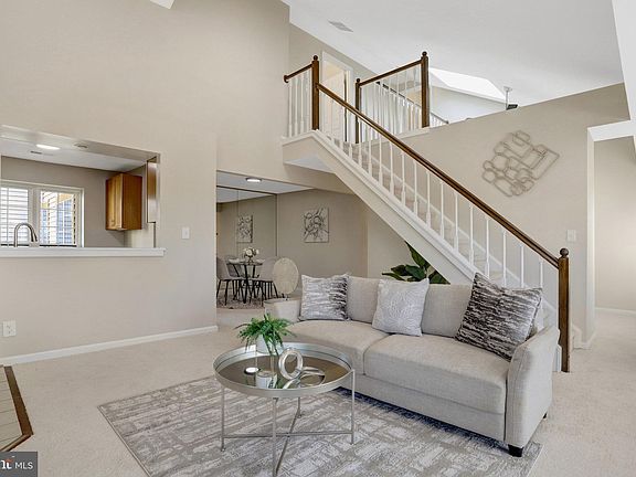 3rd image of 4508 Hazeltine Ct APT J