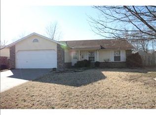 1004 N 29th St, Rogers, AR 72756