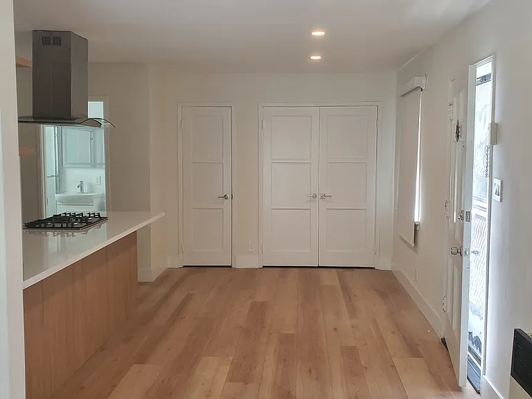 11408 Ohio Ave #12 — Photo 1