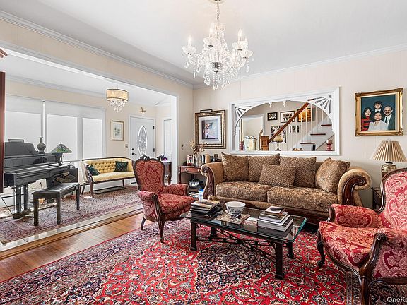 4th image of 46 Riggs Place