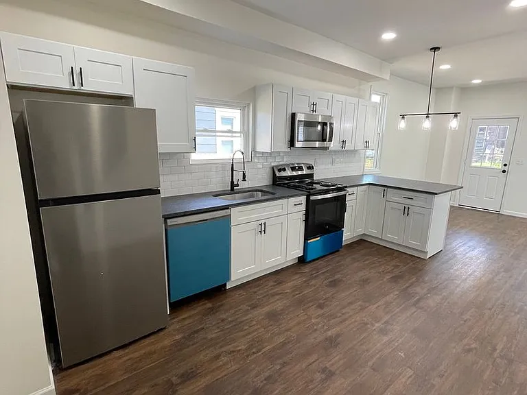 180 E Morrill Ave — Photo 6