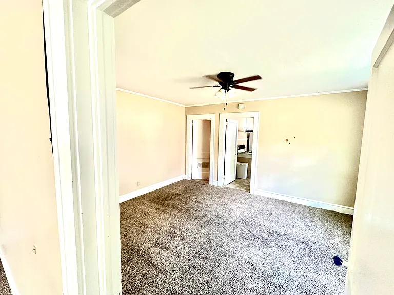 109 Brooks St — Photo 7