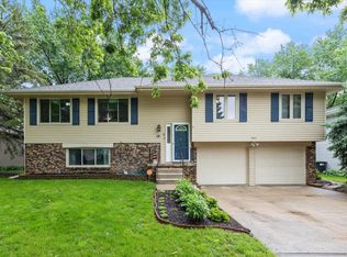 5917 S 149th St, Omaha, NE 68137