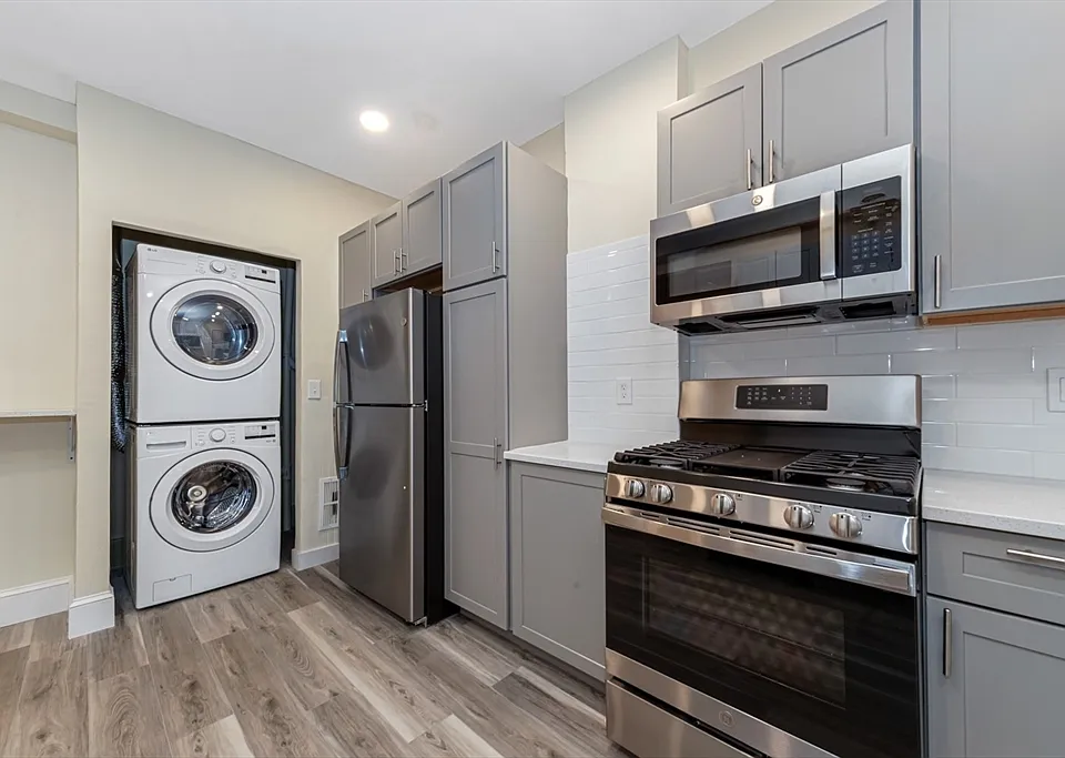 43 Brackett St #3