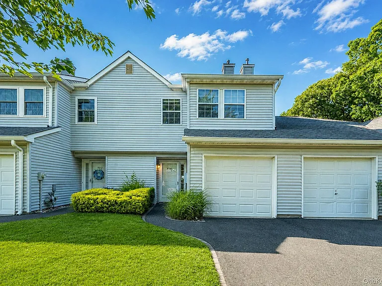 908 Sara Cir — Photo 1