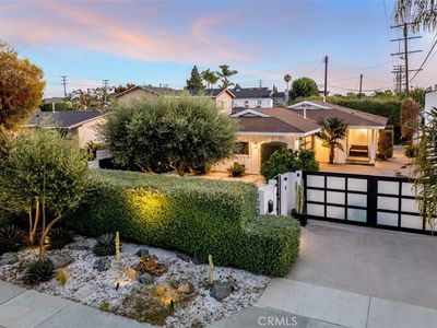 125 Santa Isabel Ave, Costa Mesa, CA, 92627