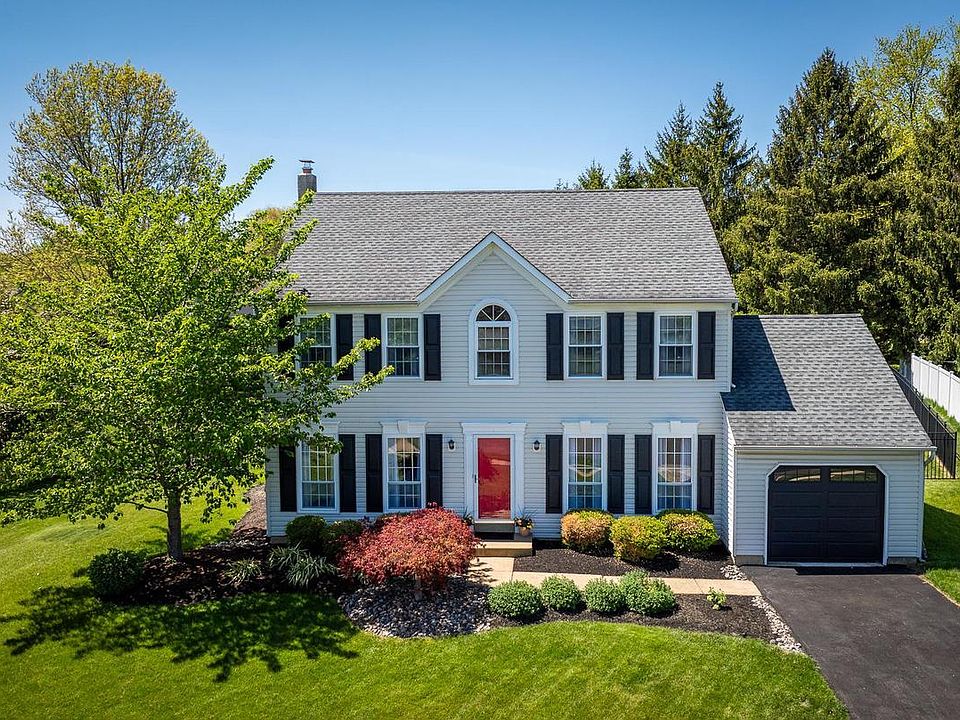 1st image of 1588 Marie Cir