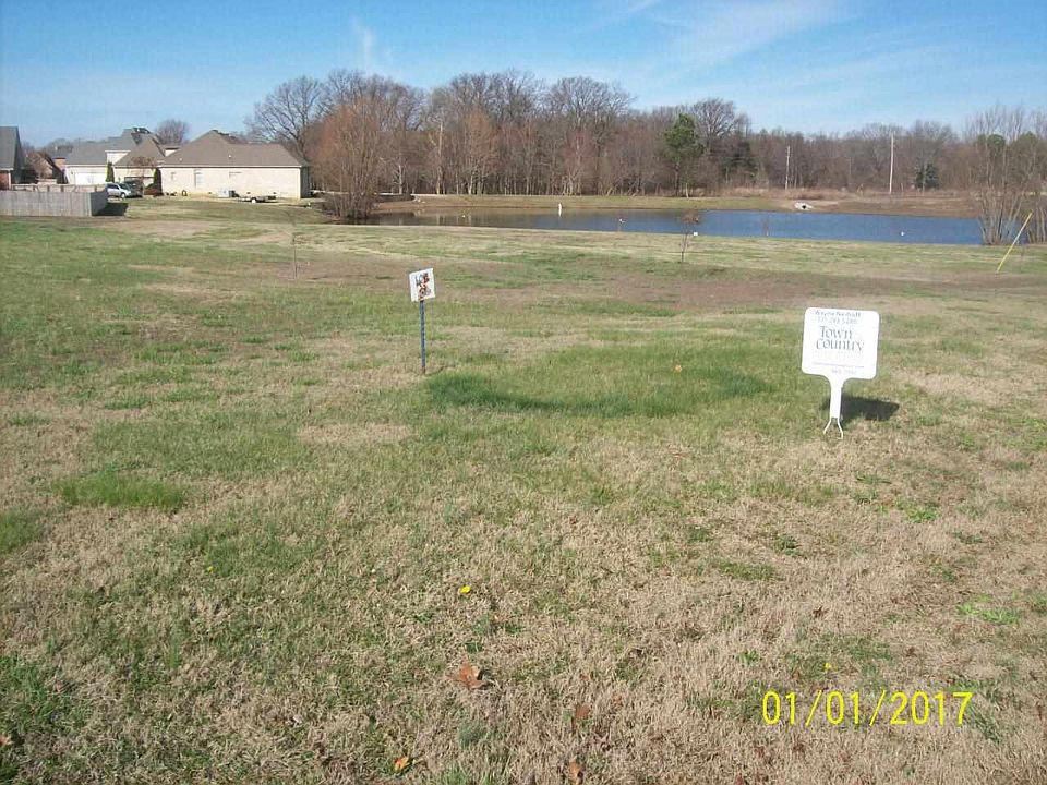 2nd image of 113 Madison Woods