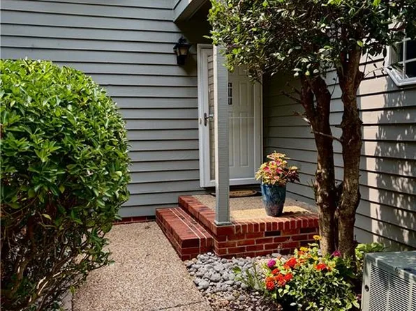 520 Spring Trce, Williamsburg, VA 23188